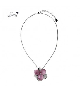 zilverkleurige dunne ketting met grote roze bloem