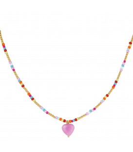 kleurrijke halsketting met kralen en een hartjeskraal