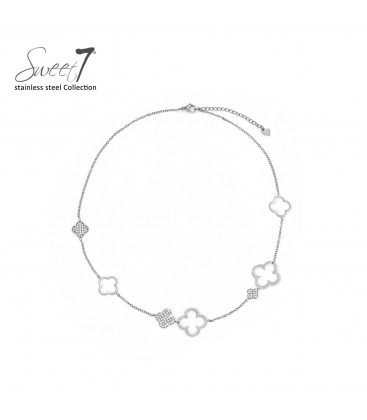 Zilverkleurige korte halsketting met klaverdetails