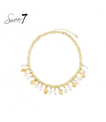 Halsketting met goudkleurige schakels met pareldetails en glas kralen